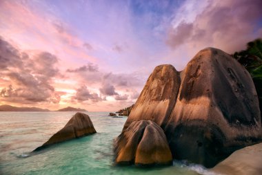 Gün batımı st Anse kaynak d'Argent