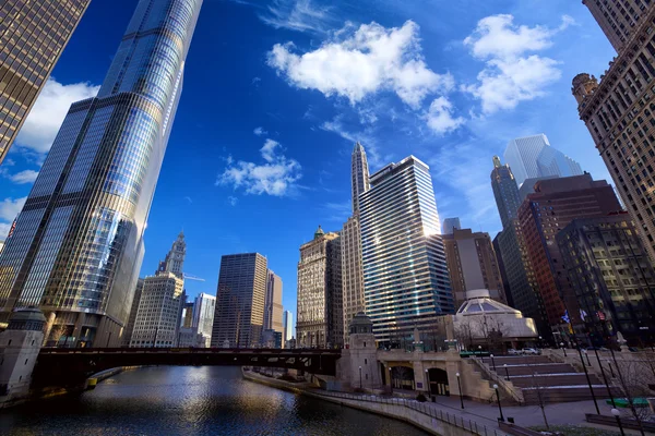 Chicago River yürüyüş — Stok fotoğraf