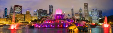 Chicago manzarası ve buckingham Çeşmesi