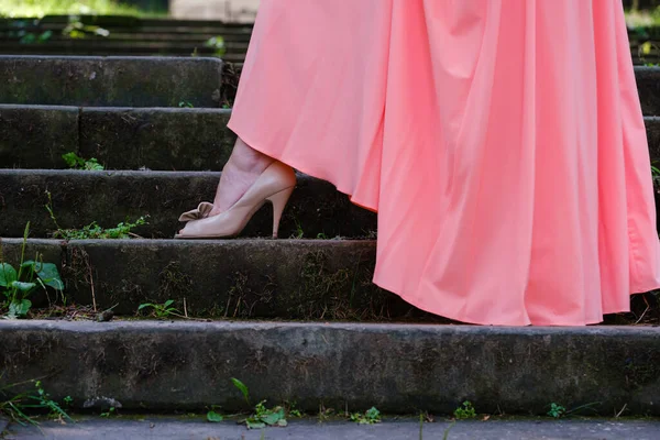 Beautiful Shoe Woman Leg Step — Stock Photo, Image