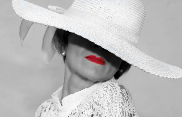 Black White Portrait Woman White Wide Hat Red Lipstick Her — Stock Photo, Image