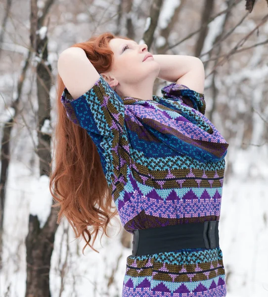 Beautiful adult woman in winter — Stock Photo, Image