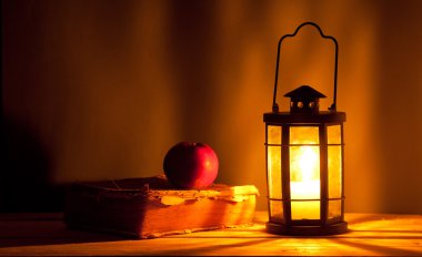 kitap apple ve fener