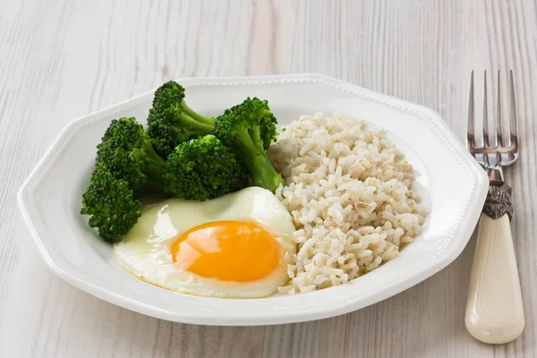 Pequeno-almoço ovo saudável — Fotografia de Stock