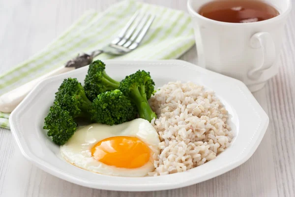 Desayuno saludable con huevos — Foto de Stock