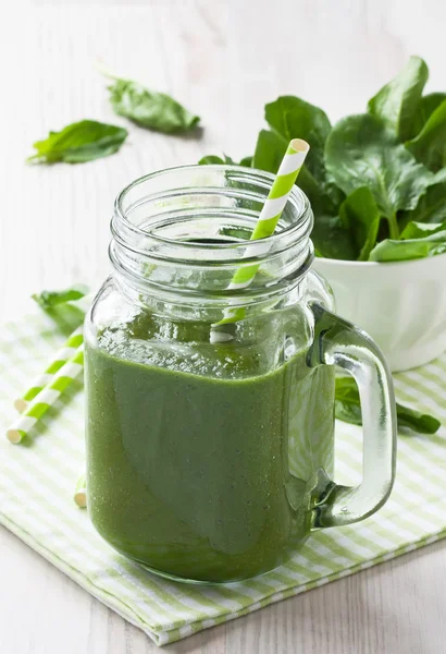 Yeşil ıspanak smoothie — Stok fotoğraf