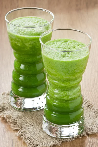 Grön spenat smoothie — Stockfoto