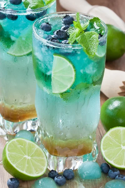 Detox uppfriskande sommardrink — Stockfoto