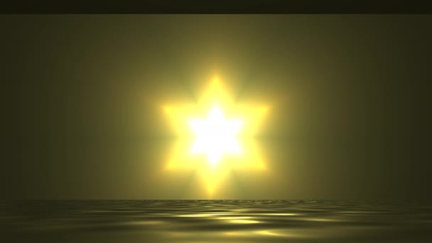 Цветочные солнечные лучи над поверхностью воды — стоковое видео
