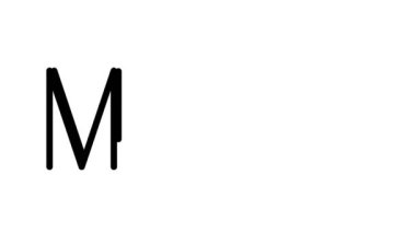 Serif Yazı Tipi ve Ağırlığı ile Maze Canlandırılmış El Yazısı Metni