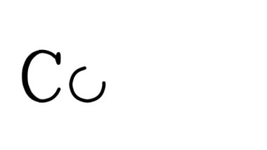 Serif Yazı Tipleri ve Ağırlığı ile Kuyruklu Yıldız Canlandırılmış El Yazısı Metni