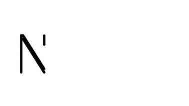 Serif Yazı Tipi ve Ağırlığı ile Gürültülü El Yazısı Metni