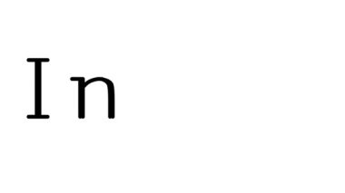 Serif Yazı Tipi ve Ağırlığı ile Yaralı El Yazısı Metni