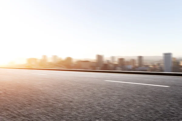 Empty road with cityscape San Francisco background — Stock Photo, Image