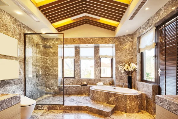 Interior de baño moderno — Foto de Stock