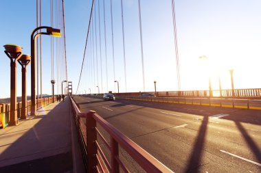 Güneşli bir gün San Francisco altın Gate Köprüsü