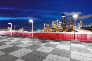 cityscape ve Seattle'nın manzarası ile boş mermer zemin