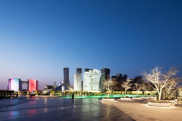 空楼与城市景观和杭州的城市天际线 — 图库照片