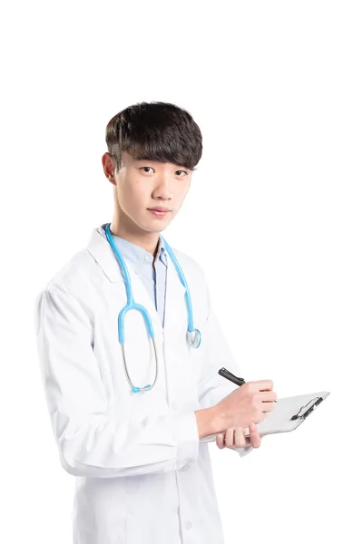 Asiático homem médico trabalha no hospital — Fotografia de Stock