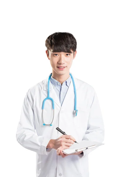 Asiatischer Mann Arzt arbeitet im Krankenhaus — Stockfoto