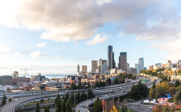 Paisaje urbano y horizonte de Seattle — Foto de Stock