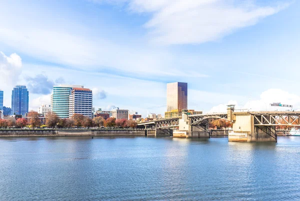 Su, manzarası ve Portland cityscape — Stok fotoğraf