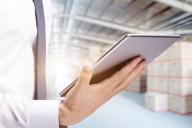 işadamı tablet ile çift pozlama 