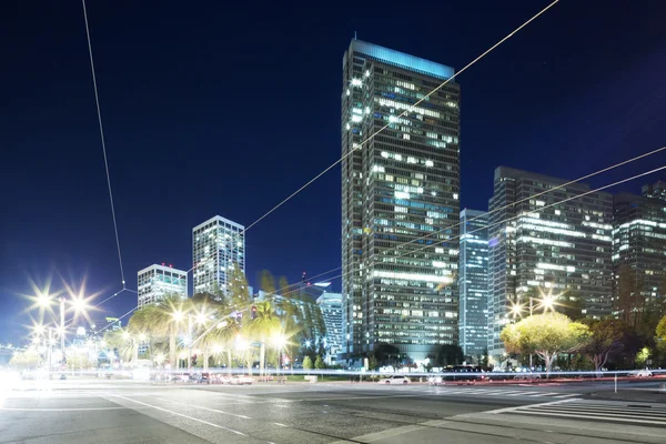 Közúti villamos, San Francisco-ban, éjjel — Stock Fotó