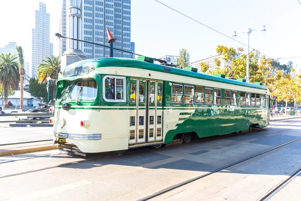 Cable car on street in San Francisco — Stock Photo, Image