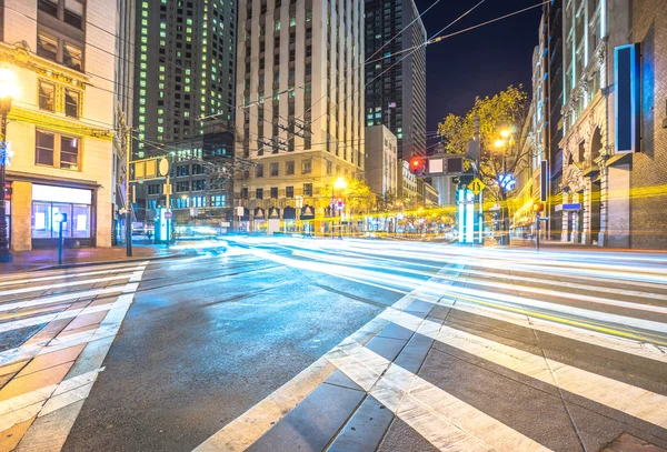 San Francisco gece yol kavşak trafik — Stok fotoğraf