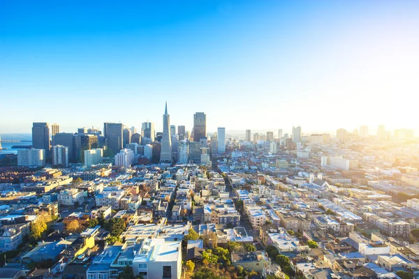 Panoráma města a Panorama San Franciska při východu slunce — Stock fotografie