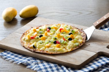 lezzetli yemek masasında