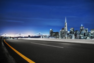cityscape ve San Francisco manzarası olan yol
