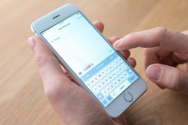 işadamı mesaj üstünde hareket eden telefon düzenlemeler 
