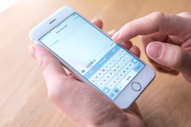 işadamı mesaj üstünde hareket eden telefon düzenlemeler 