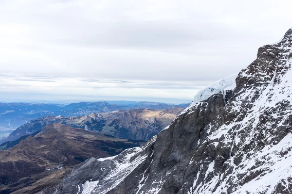 Escena de nieve en las montañas de los Alpes — Foto de Stock