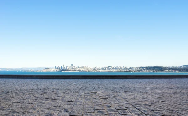 Piso vazio com paisagem urbana e horizonte de São Francisco — Fotografia de Stock