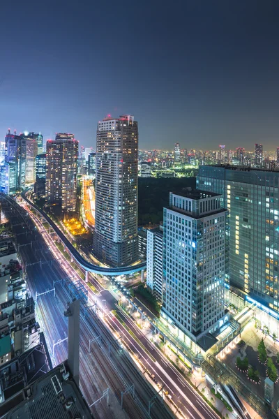 Modern buildings near railway in Tokyo — Stock Photo, Image