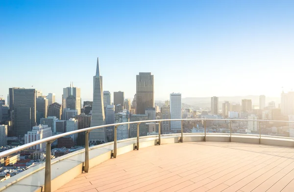 Empty floor with cityscape and skyline of San Francisco — Stock Photo, Image