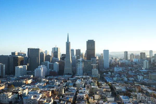 Gród i panoramę, San Francisco, w słoneczny dzień — Zdjęcie stockowe