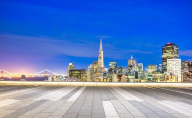 cityscape ve gece San Francisco manzarası ile kat