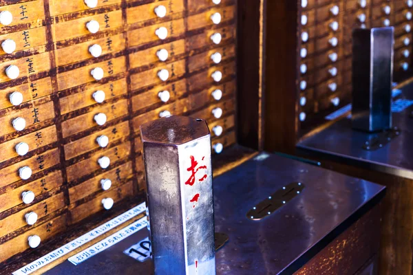 Zásuvky v sensoji chrám Tokio — Stock fotografie