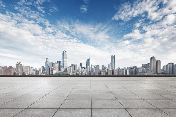 пустой этаж с городским пейзажем и видом на Чунцин
