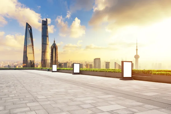 Cityscape ve Şanghay tuğla yerden manzarası — Stok fotoğraf