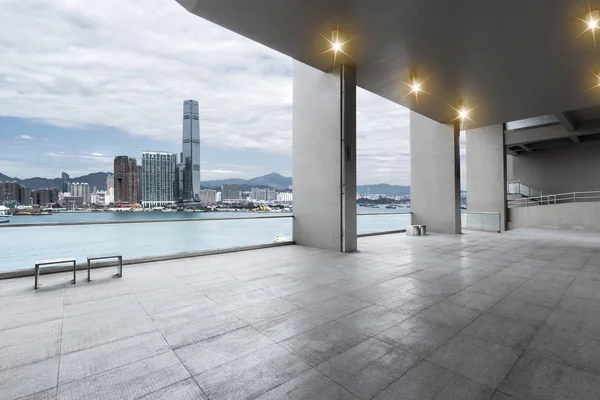 Edificios de oficinas en Hong Kong desde el piso —  Fotos de Stock