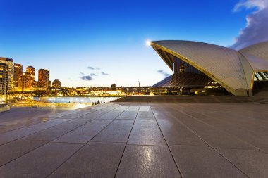 Sydney opera binası ve cityscape