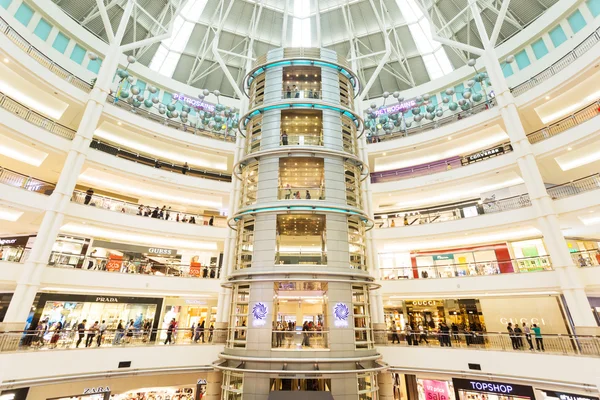 Atrium alışveriş merkezi — Stok fotoğraf