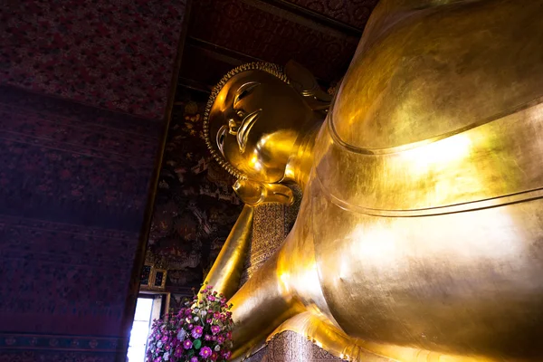 Schlafende Buddha-Skulptur Details — Stockfoto
