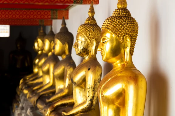 Buddha sculptures — Stock Photo, Image