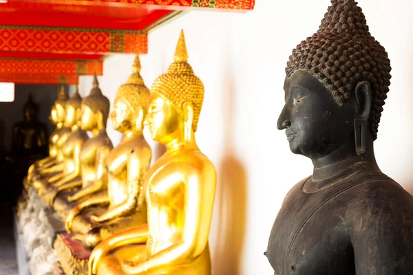 Buddha sculptures — Stock Photo, Image